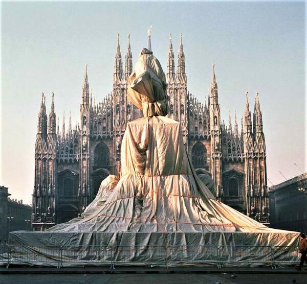 Christo emballe l'arc de triomphe de Paris du 19 septembre au 4 octobre